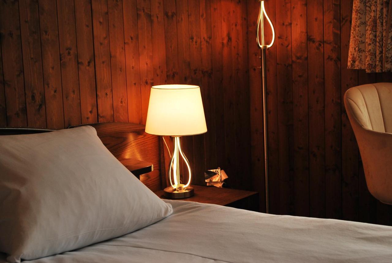 Rooms With Private Bathrooms Saas im Prattigau Exterior foto