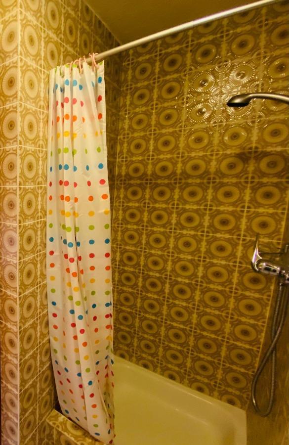 Rooms With Private Bathrooms Saas im Prattigau Exterior foto
